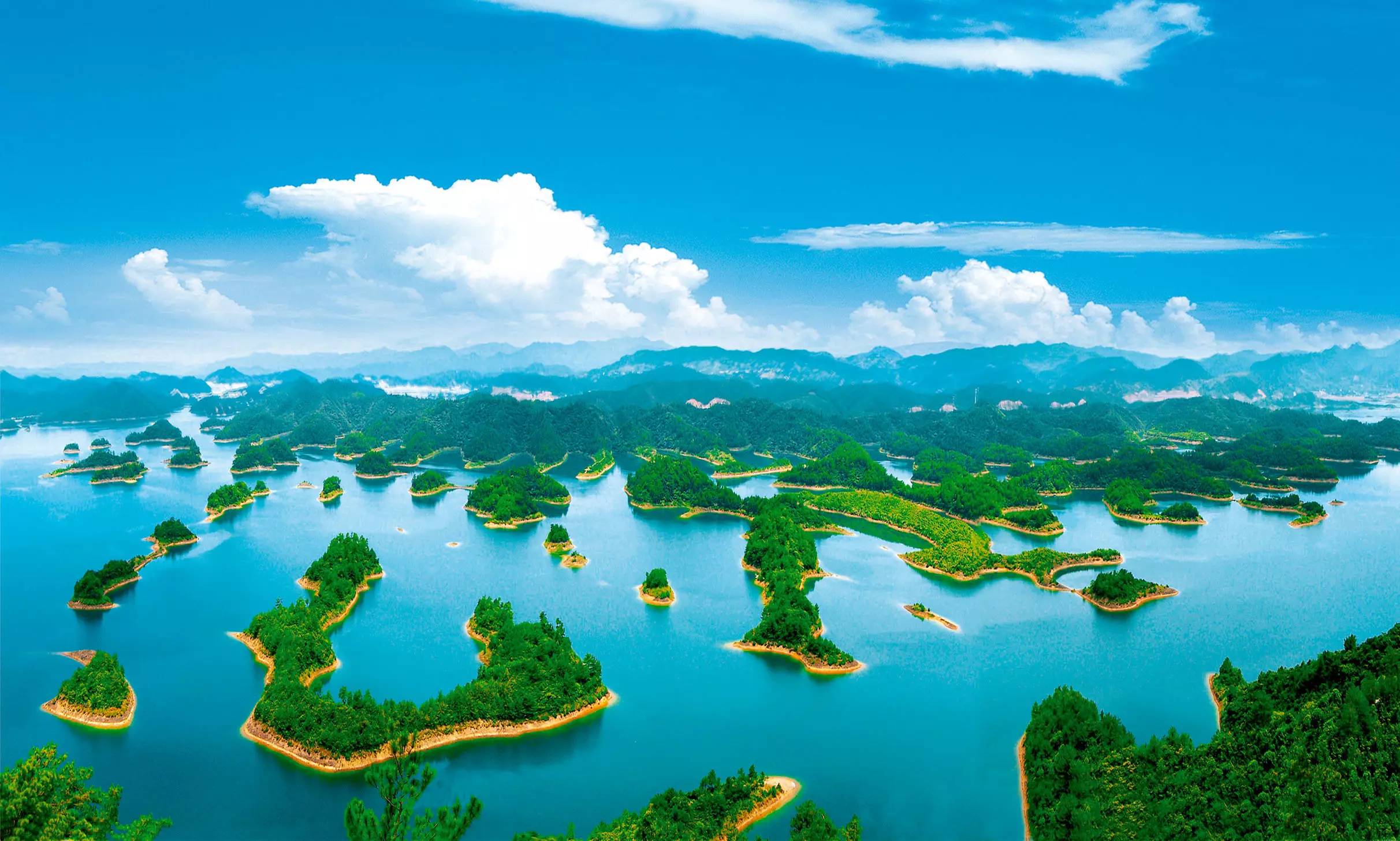 探索张家界的旅游景点：自然奇观与文化遗产的完美融合